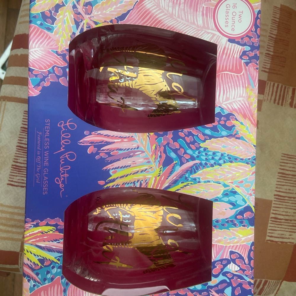 NEW In Box Lilly Pulitzer Herd That Off The Grid Wine Glasses Set of 2